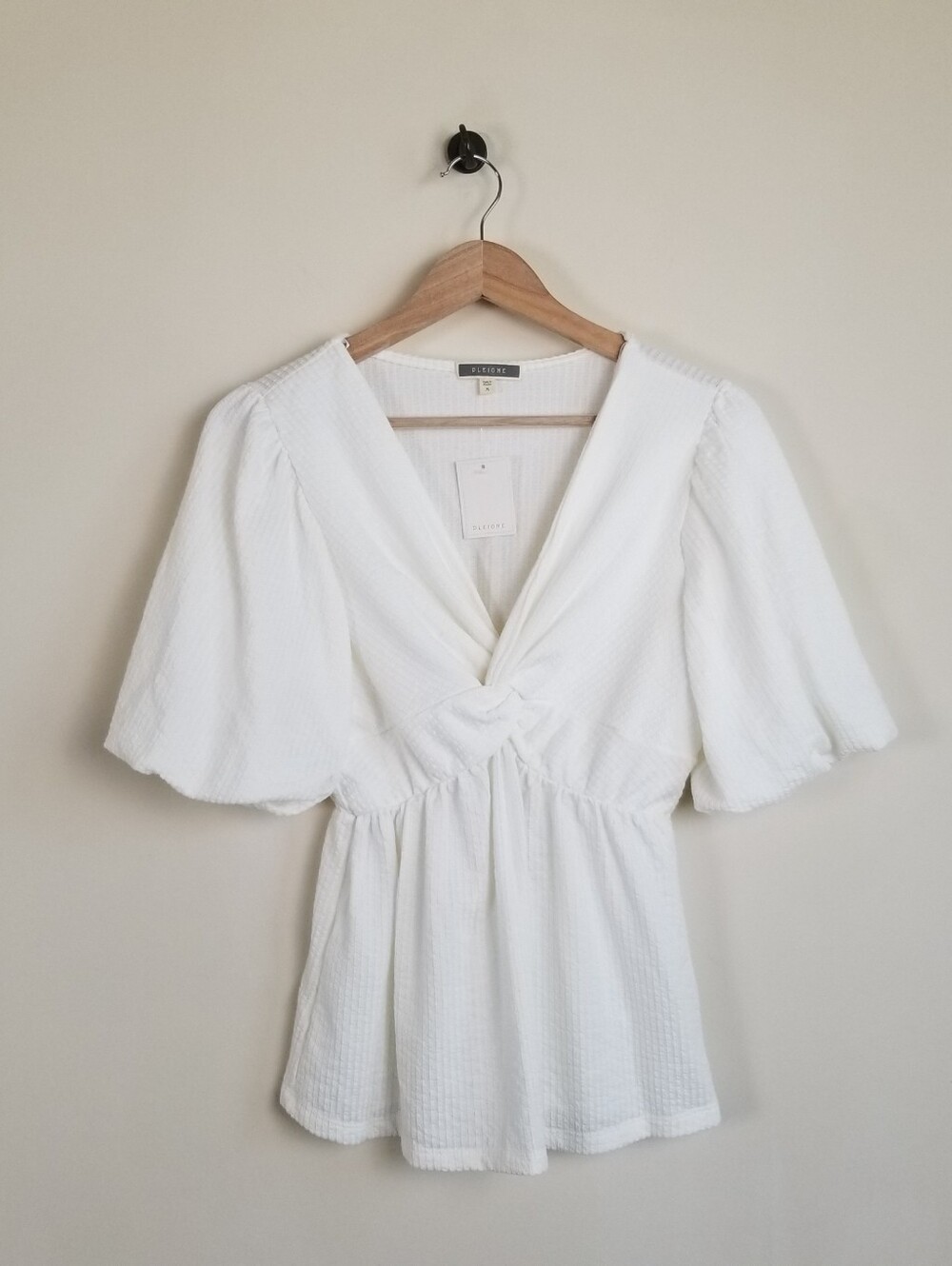 Pleione White Twist-Front Peplum Top Size Medium NWT